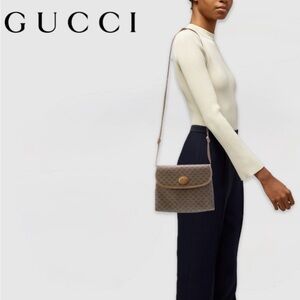 [Gucci] Vintage Interlocking GG Neutral Brown/Tan Long Knot Strap Handbag Purse